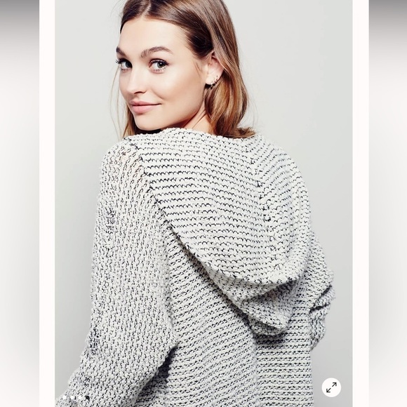 Free People Love Me Tender open Cardigan light blue fringe bottom hoodie Sz M - Picture 13 of 13